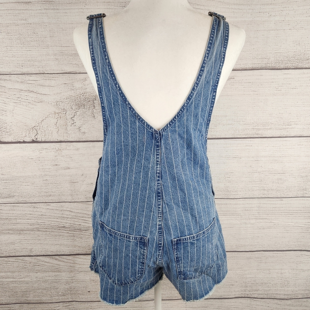 Madewell Pinyon Short Overalls in Pinstripe - Picture 9 of 13